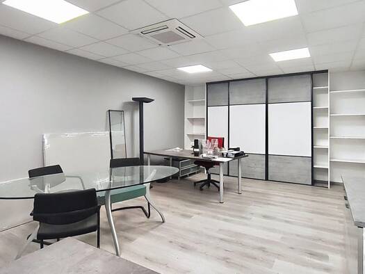 Local d'activités à vendre 198 000 € 300 m² d'espace de stockage Saint-Nicolas-de-Port 54210