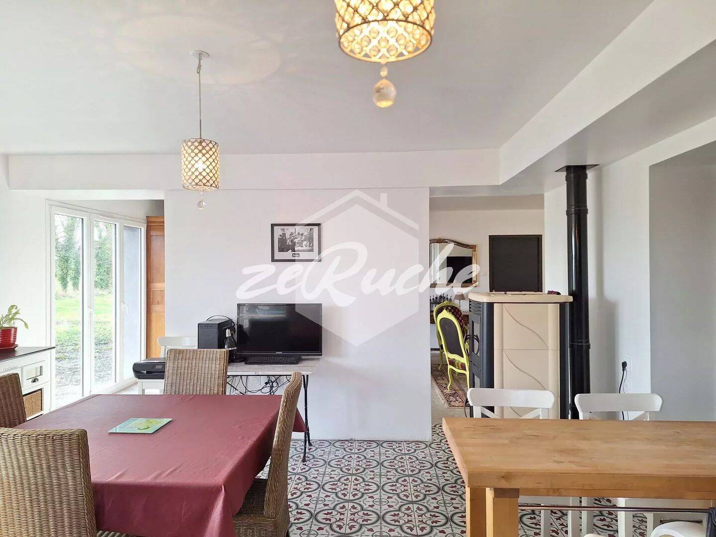 Maison 4 pièces 225 m² · à Commes · 225 m² · 363 500 €