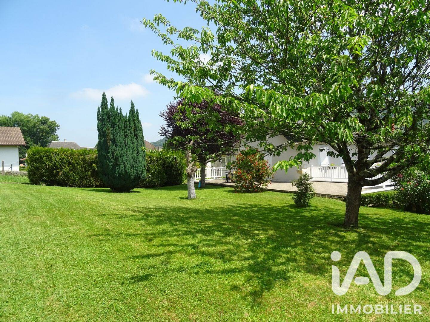 Maison 9 pièces 205 m² · à Garindein · 205 m² · 250 000 €