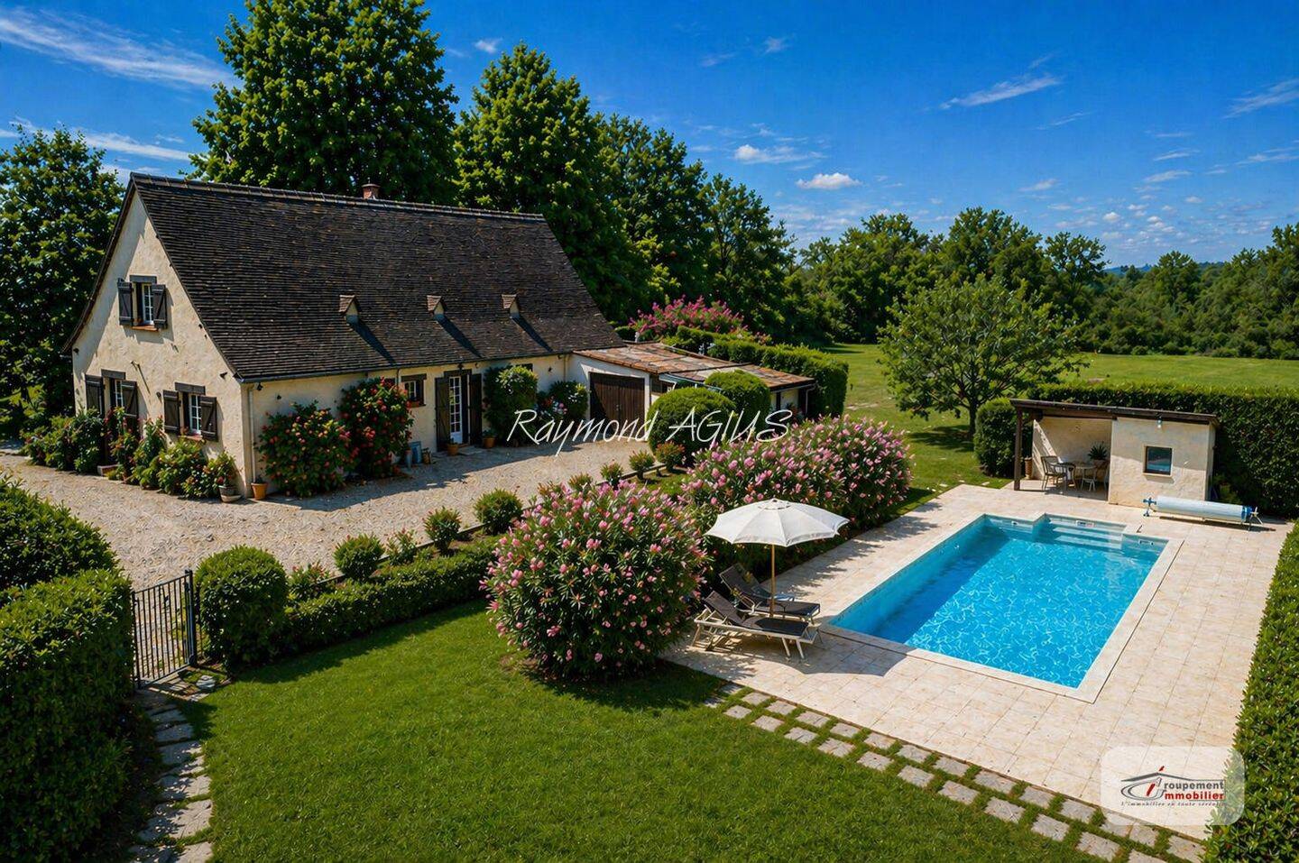 Maison 7 pièces 159 m² · à Vélines · 159 m² · 326 200 €