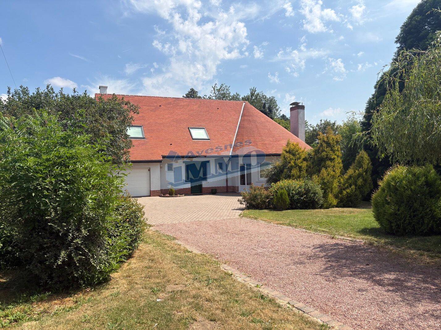 Maison 8 pièces 205 m² · à Aubigny-en-Artois · 205 m² · 320 000 €