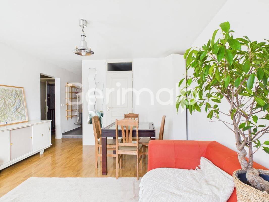 Appartement 2 pièces 37 m² · à Menthon-Saint-Bernard · 37 m² · 246 750 €
