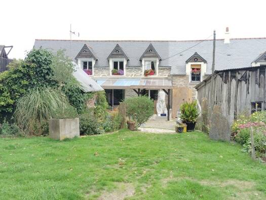 Maison à vendre 347 400 € 7 pièces 5 chambres 233 m² 2 400 m² de terrain Saint-Just 35550