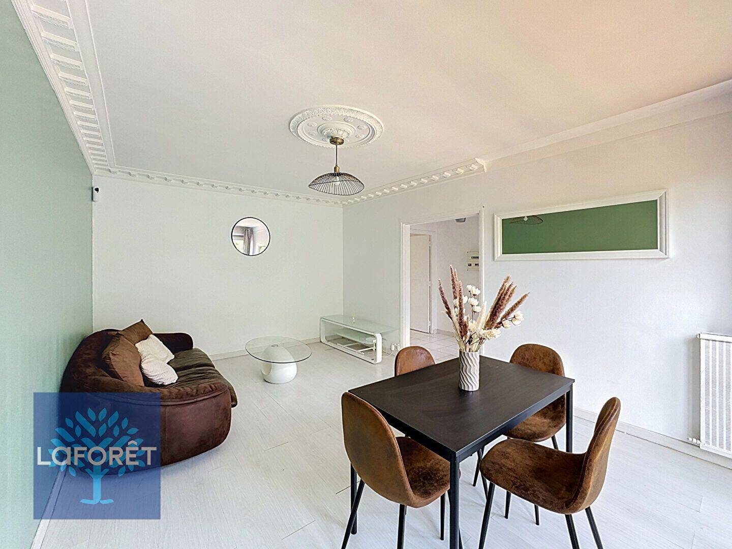 Appartement 3 pièces 73 m² · à Corbeil-Essonnes · 73,4 m² · 950 €/mois