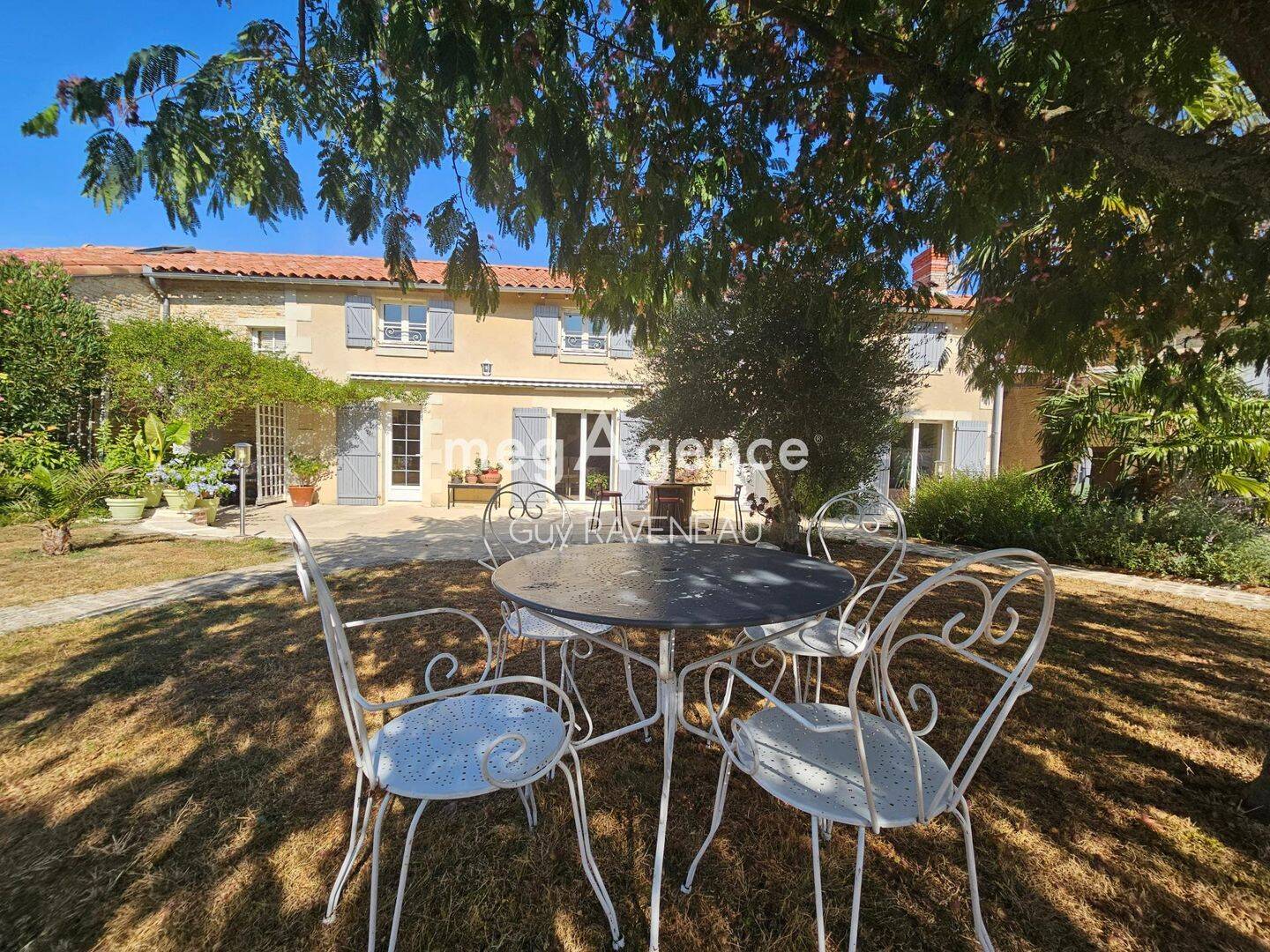 Maison 8 pièces 167 m² · à Loudun · 167 m² · 239 900 €