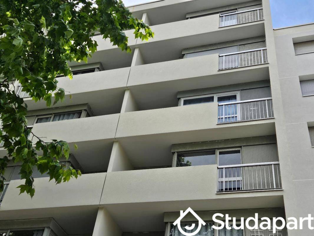 1 pièce 10 m² · à Cergy · 10 m² · 540 €/mois