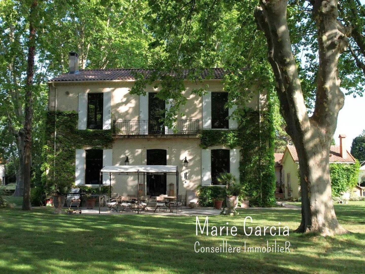 Maison 9 pièces 280 m² · à Nîmes · 280 m² · 1 550 000 €