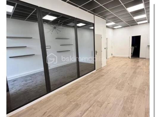 Espace bureau à vendre 125 000 € 51 m² de bureaux Les Milles Aix-en-Provence 13100