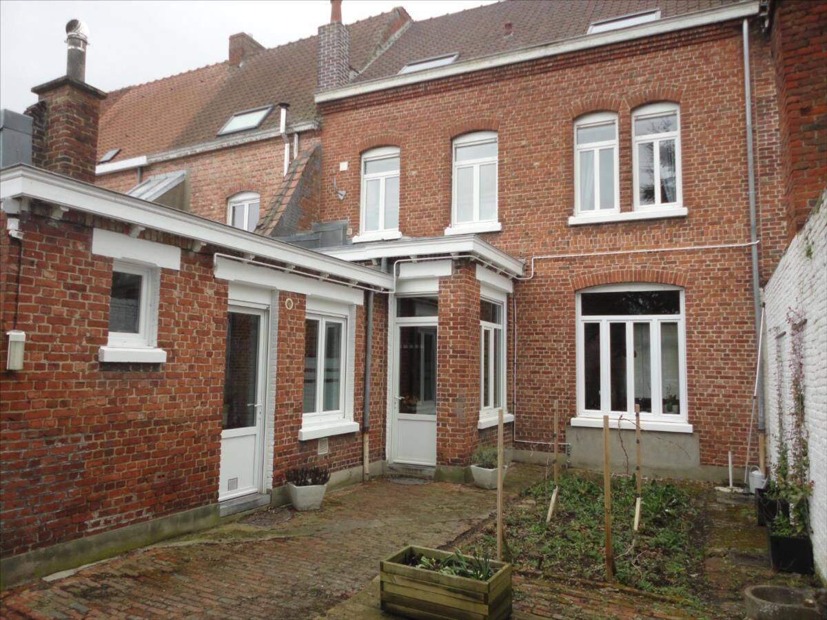 Maison 7 pièces 183 m² · à Nieppe · 183 m² · 388 000 €