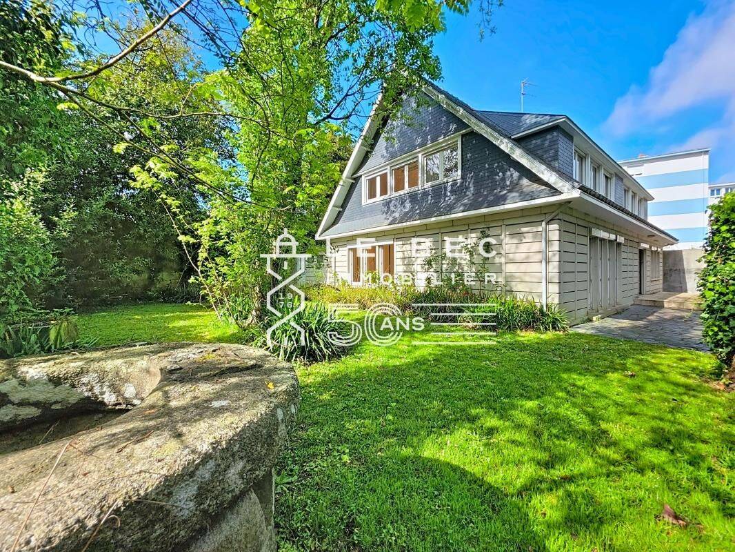 Maison 1 pièce 302 m² · à Lorient · 302 m² · 493 500 €