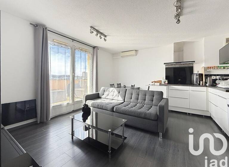 Appartement à vendre 179 000 € 3 pièces 2<br/>chambres 58 m²<br/>superficie Sous le toit, 4/4<br/>étage Saint Jean La Seyne-sur-Mer 83500