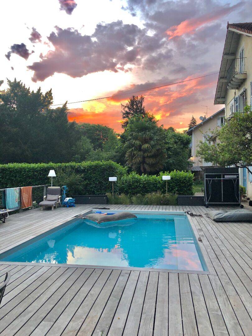 Maison 5 pièces 125 m² · à Caluire-Et-Cuire · 125 m² · 2 720 €