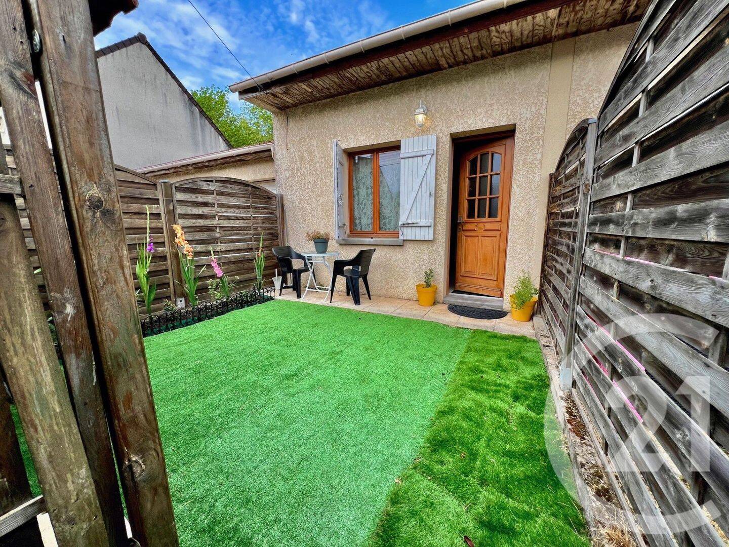 Appartement 2 pièces 28 m² · à Taverny · 28 m² · 669 €