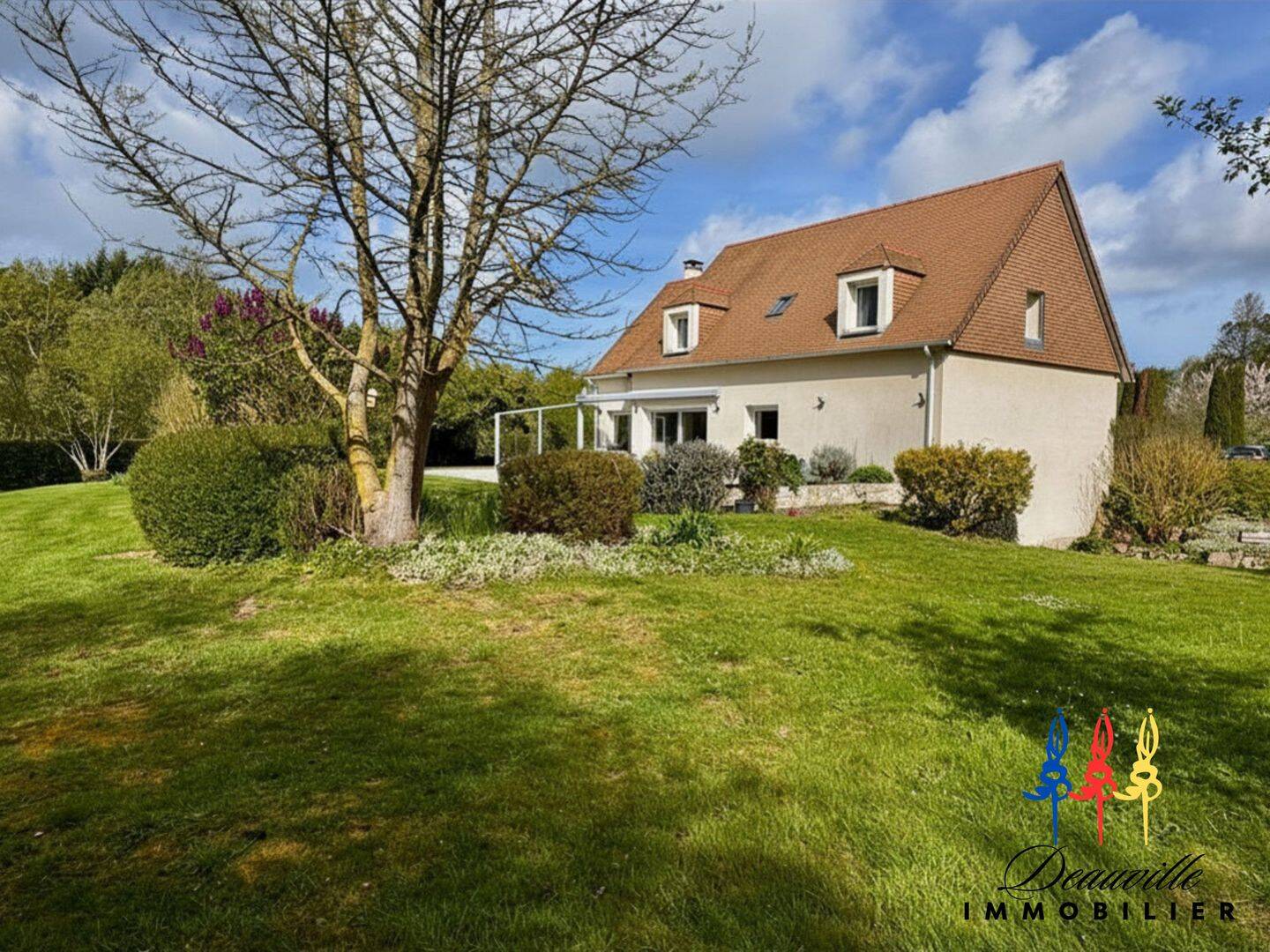 Maison 6 pièces 160 m² · à Tourgéville · 160 m² · 945 000 €