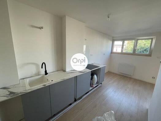 Appartement à louer 550 € 2 pièces 1 chambre 45 m² Gambetta Boulogne-sur-Mer 62200