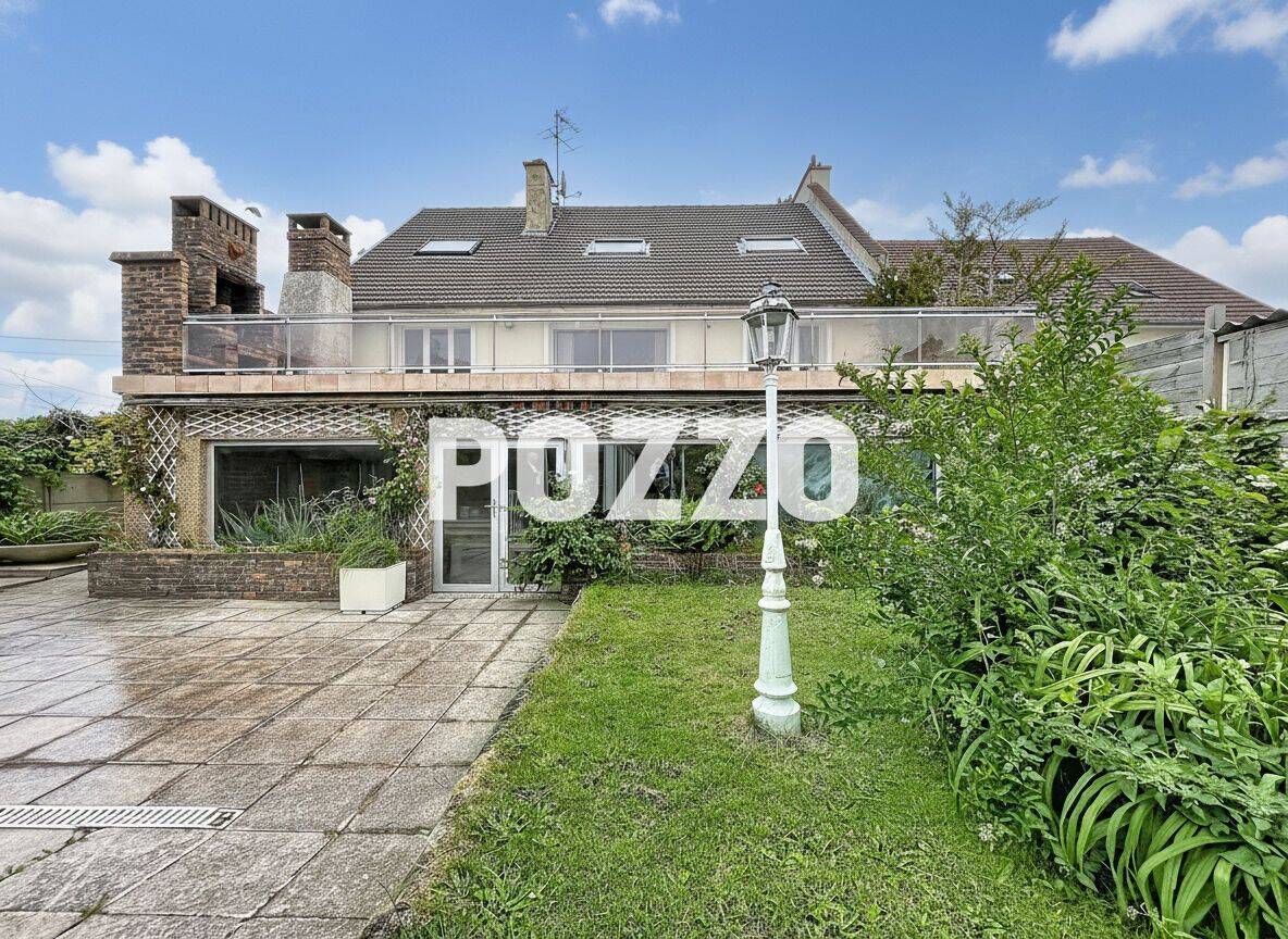 Maison 9 pièces 220 m² · à Le Havre · 220 m² · 275 000 €