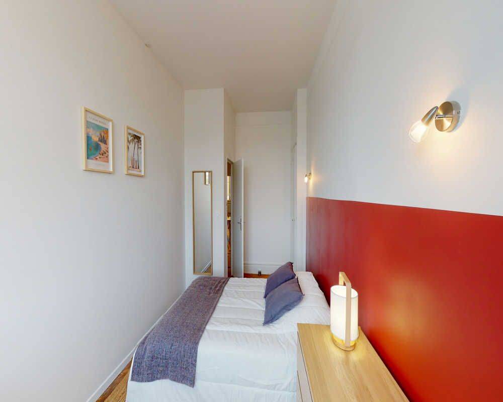Appartement 4 pièces 130 m² · à Lyon 2ème Arrondissement · 130 m² · 825 €