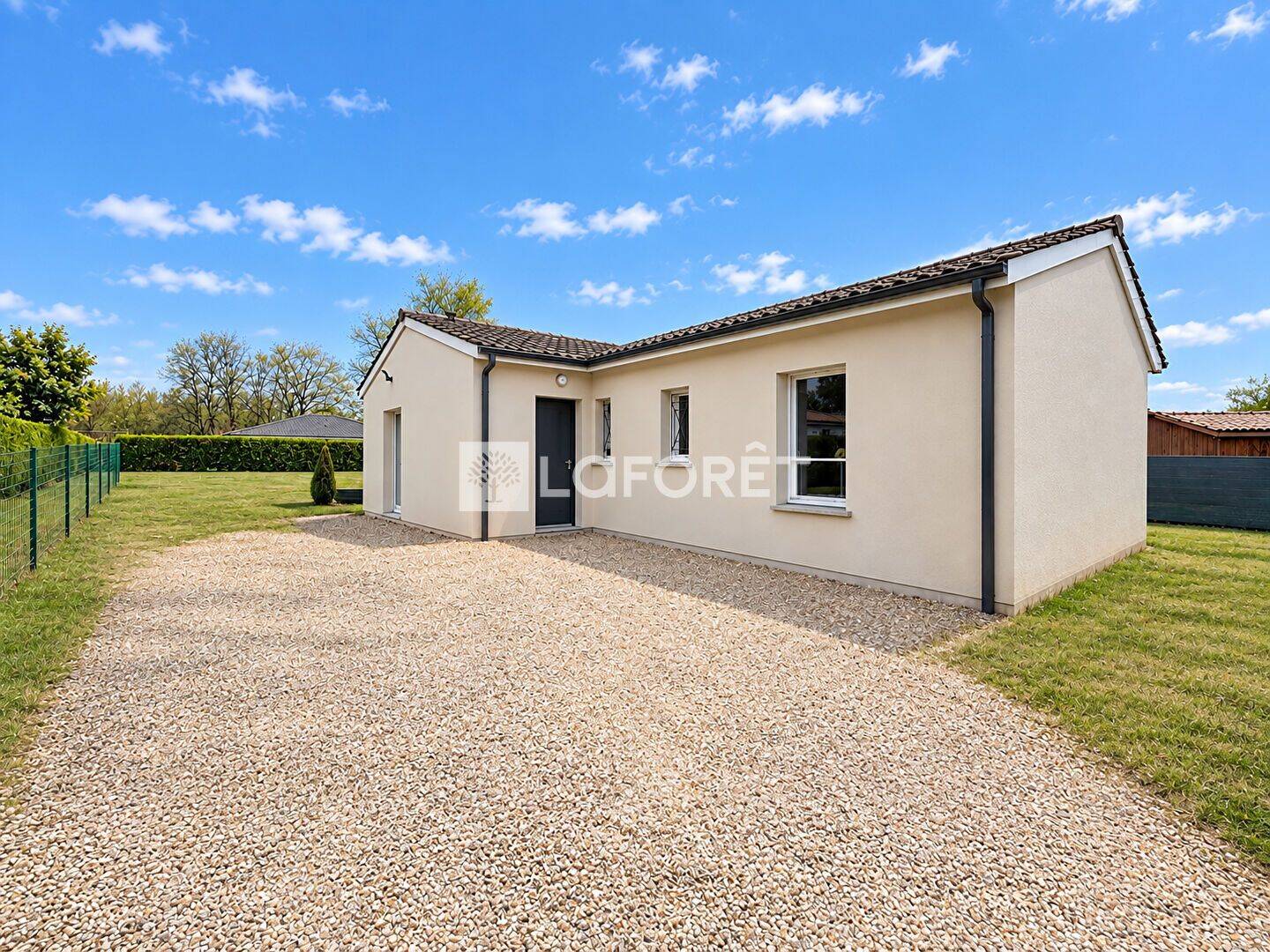 Maison 4 pièces 93 m² · à Bonzac · 92,5 m² · 215 500 €