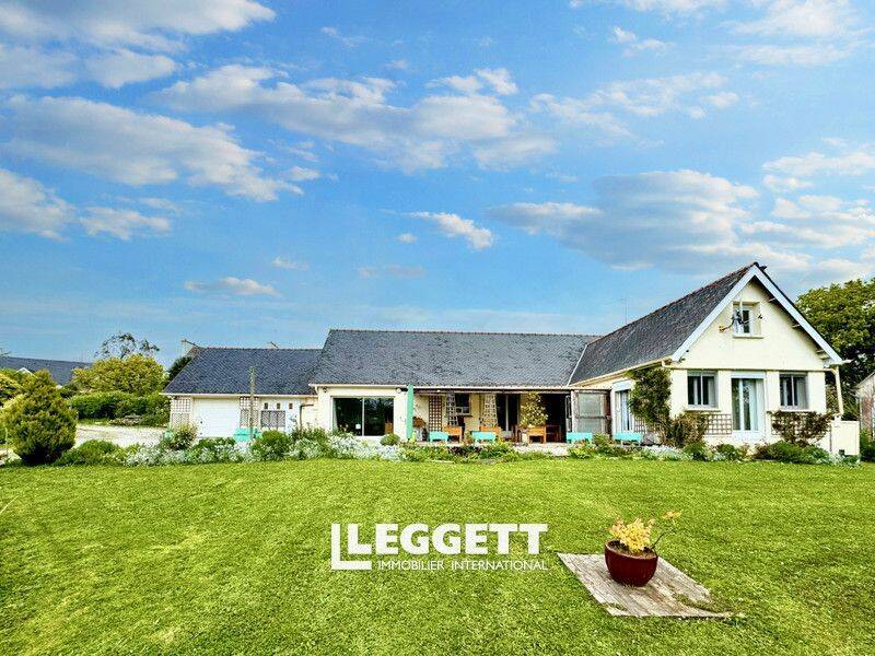 Maison 6 pièces 163 m² · à Landeleau · 163 m² · 229 000 €