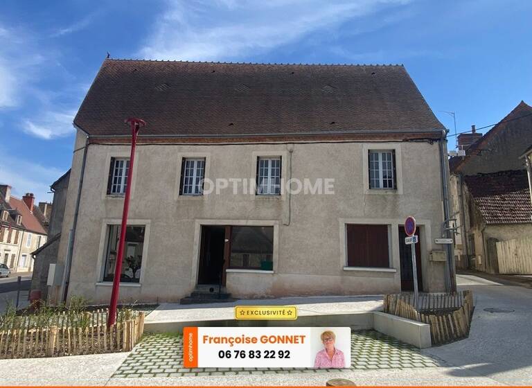Maison à vendre 95 000 € 9 pièces 5<br/>chambres 200 m²<br/>superficie 220 m²<br/>terrain Le Châtelet 18170