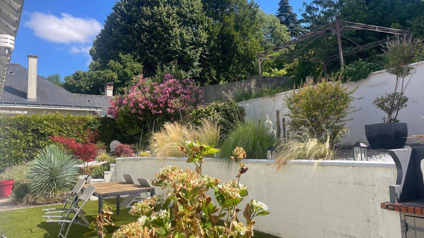 Maison 6 pièces 150 m² · à Rochecorbon · 150 m² · 448 000 €