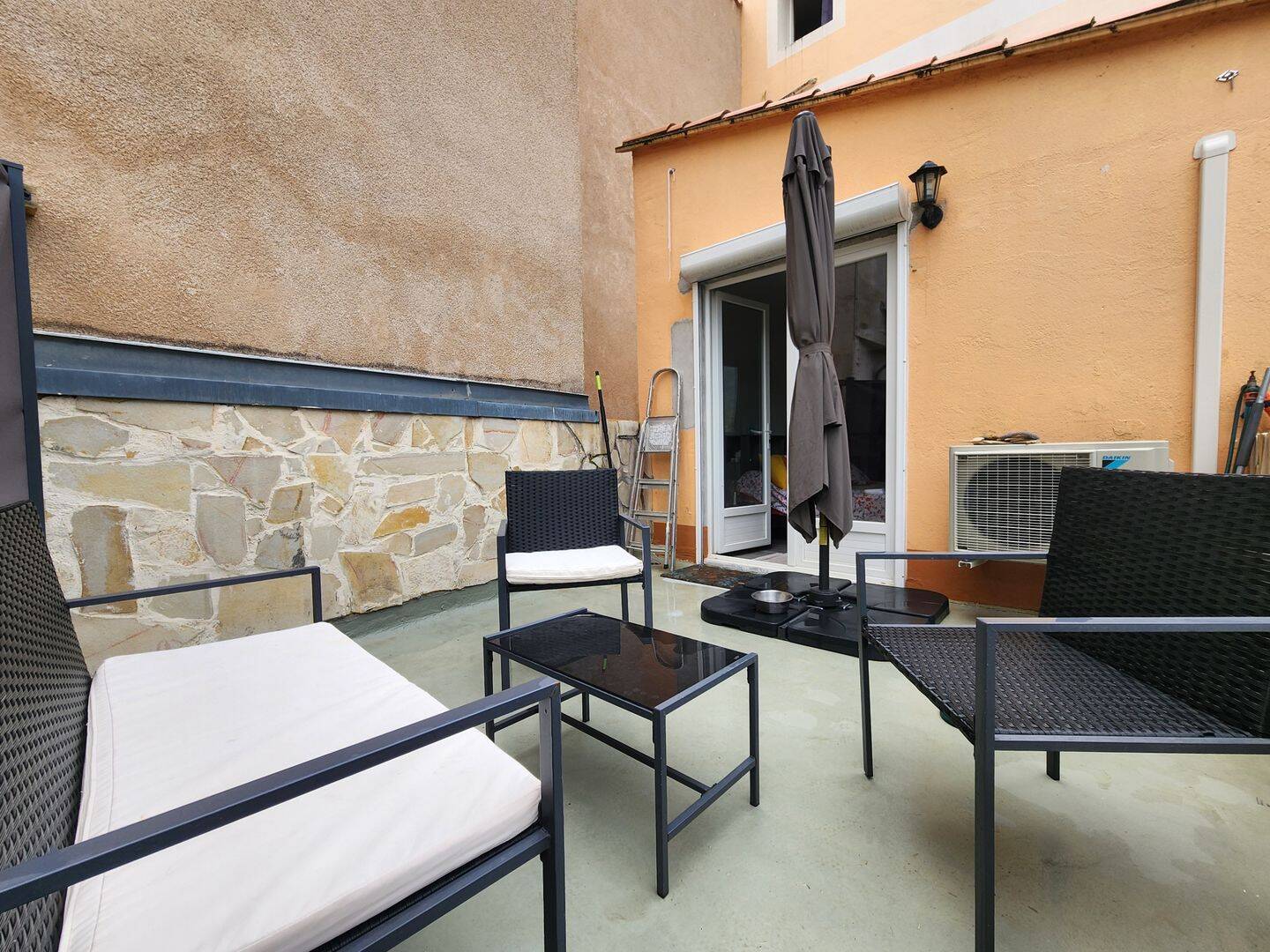 Appartement 2 pièces 70 m² · à Amélie-les-Bains-Palalda · 69,9 m² · 98 000 €