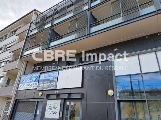 Espace bureau à vendre 675 000 € 307 m² de bureaux divisible jusqu'à 307 m² Fauconnet Dijon 21000