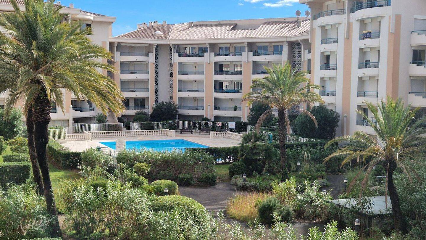 Appartement 2 pièces 54 m² · à Fréjus · 54 m² · 1 350 €