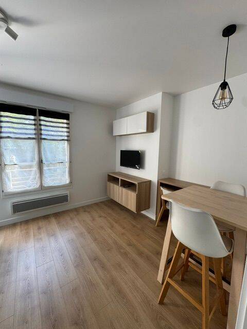 Appartement 1 pièce 22 m² · à Le Plessis-Robinson · 22 m² · 825 €