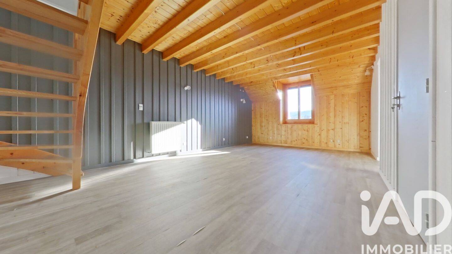Appartement 5 pièces 113 m² · à Foncine-le-Haut · 113,3 m² · 219 000 €