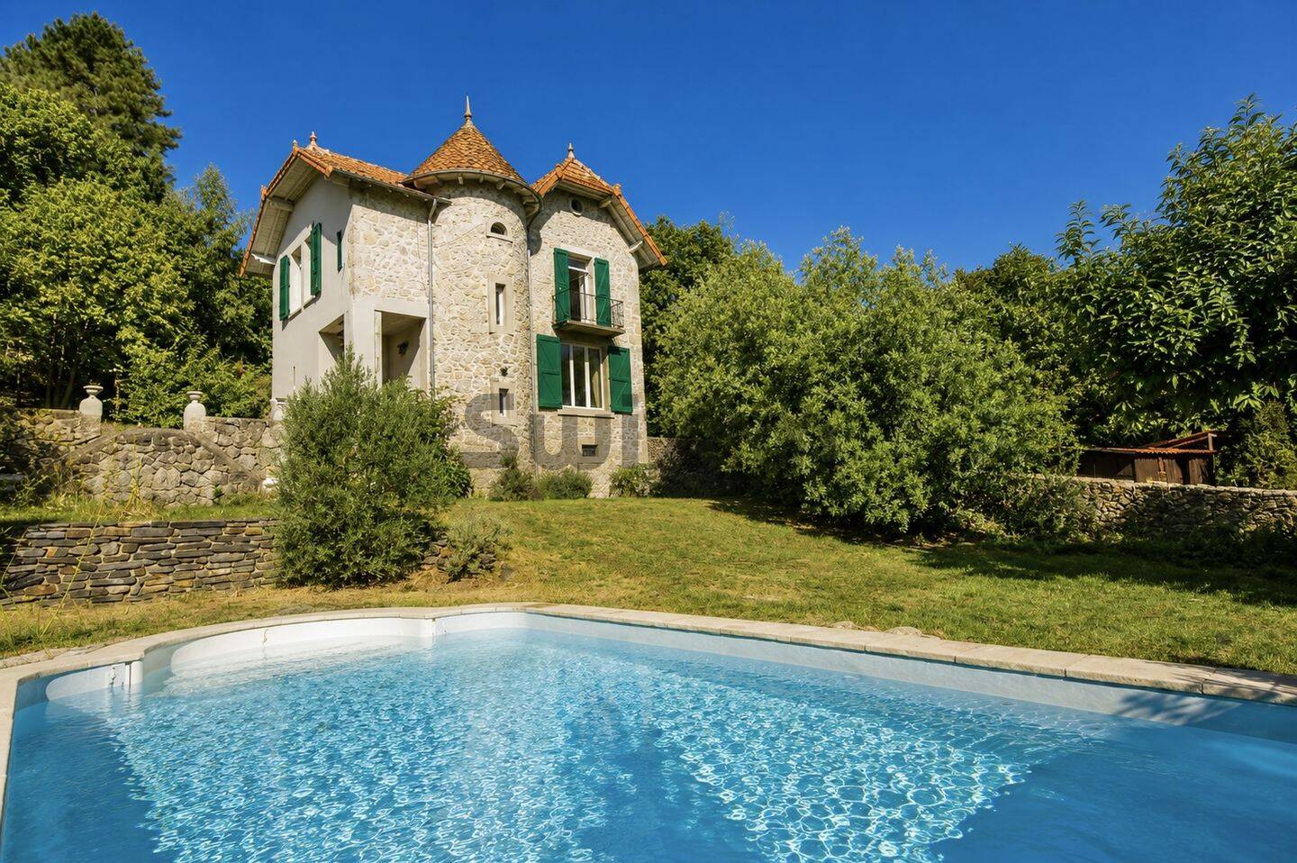 Maison 5 pièces 125 m² · à Génolhac · 125 m² · 349 000 €