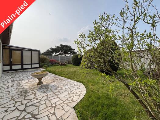 Maison de plain-pied à vendre 197 000 € 3 pièces 2 chambres 85 m² 440 m² de terrain Centre Ville Gonfreville-l'Orcher 76700