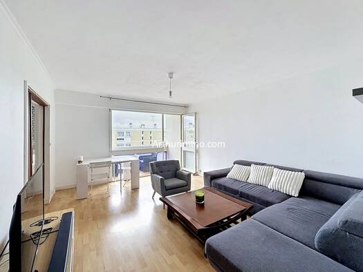 Appartement à vendre 219 000 € 2 pièces 1 chambre 47 m² Étage 3/4 Bords de Marne Créteil 94000