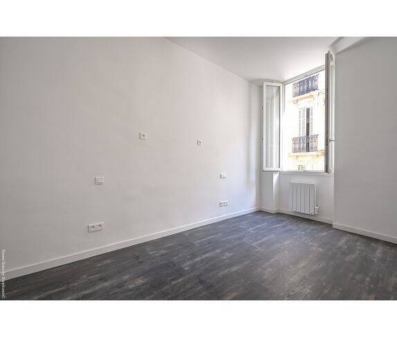 Appartement 2 pièces 33 m² · à Marseille 1er Arrondissement · 33 m² · 696 €