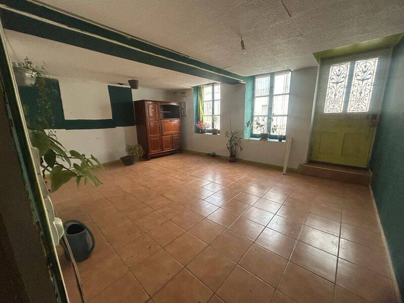 Maison 8 pièces 160 m² · à Rogny-les-Sept-Écluses · 160 m² · 76 000 €