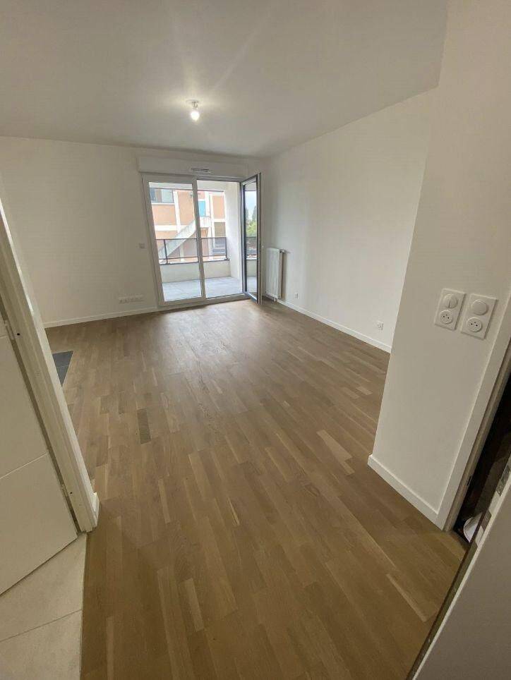 Appartement 1 pièce 35 m² · à Romainville · 35 m² · 980 €