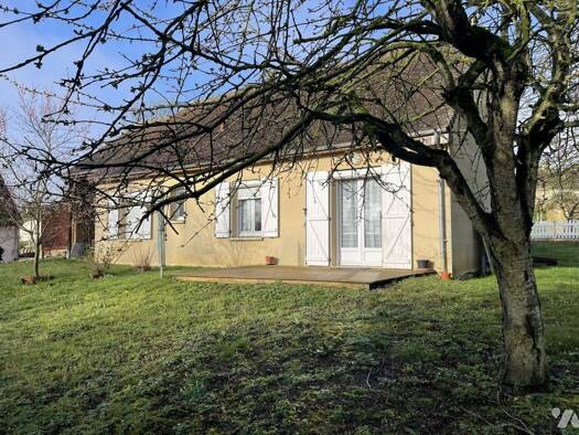 Maison de plain-pied à vendre 179 350 € 3 pièces 2 chambres 620 m² de terrain Mortagne-au-Perche 61400