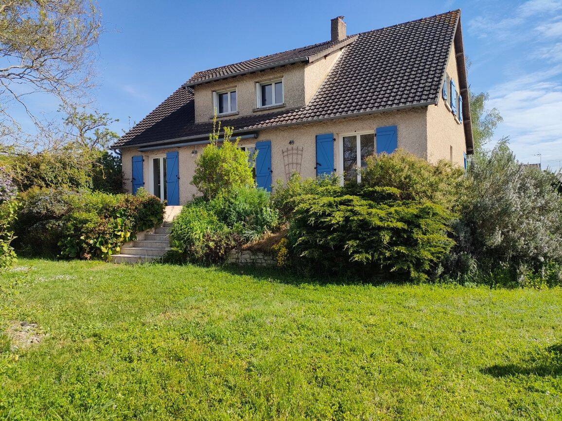 Maison 8 pièces 158 m² · à Marboué · 158 m² · 224 000 €