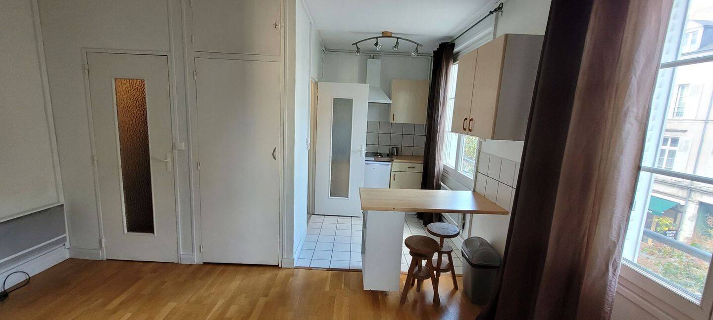 Appartement 1 pièce 21 m² · à Orléans · 20,8 m² · 83 500 €