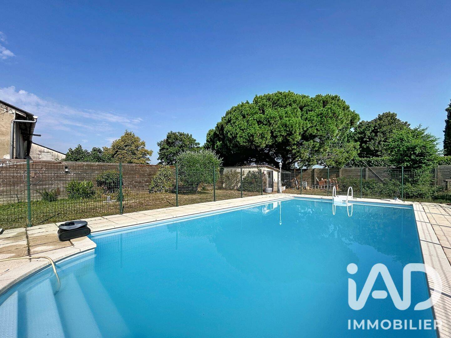 Maison 6 pièces 200 m² · à Montpon-Ménestérol · 200 m² · 247 000 €