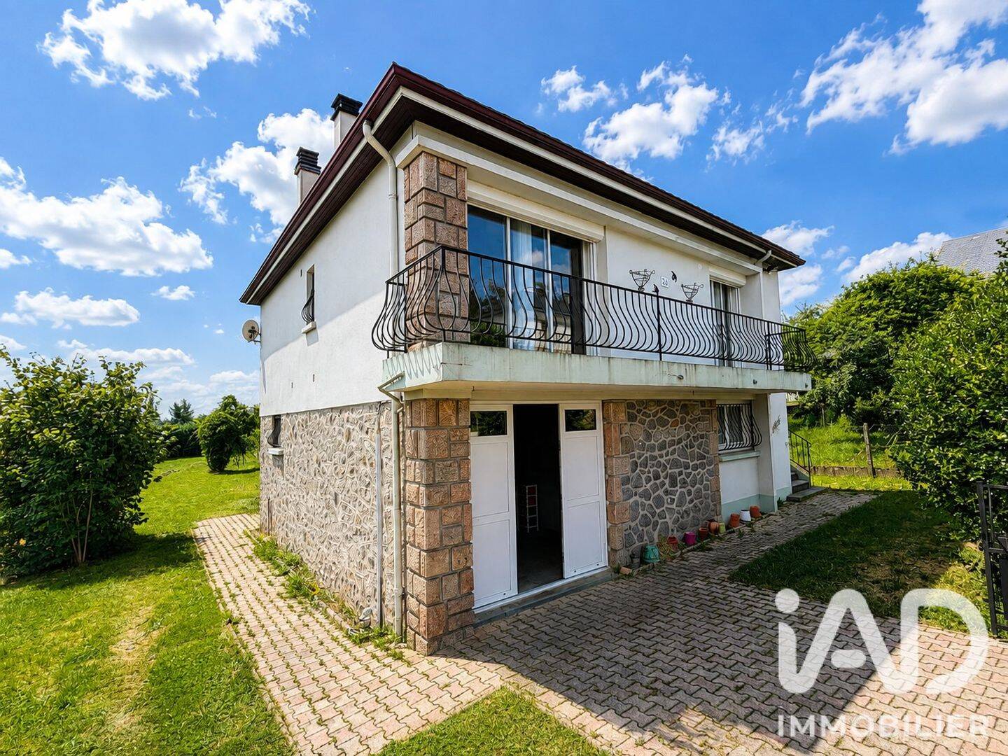 Maison 4 pièces 85 m² · à Ussel · 85 m² · 122 000 €