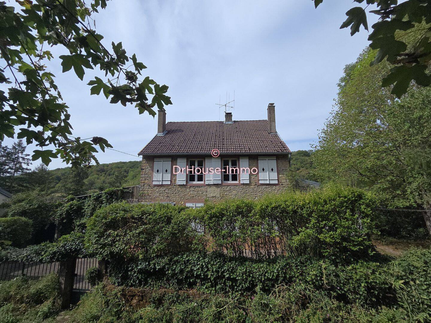 Maison 5 pièces 145 m² · à Rognon · 145 m² · 160 000 €