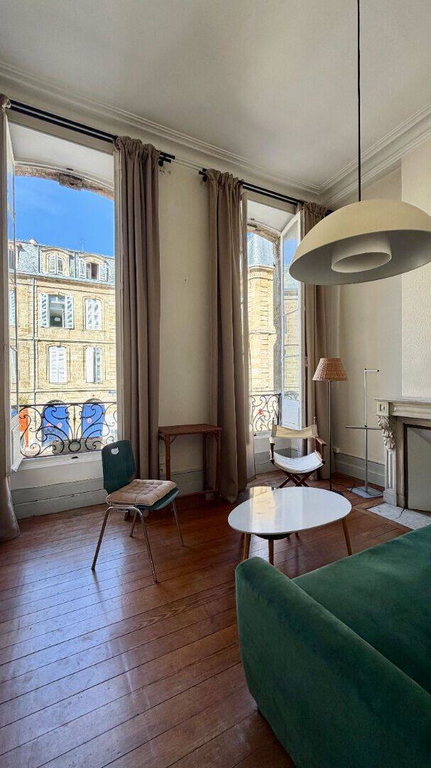 Appartement 2 pièces 37 m² · à Bordeaux · 37 m² · 160 000 €