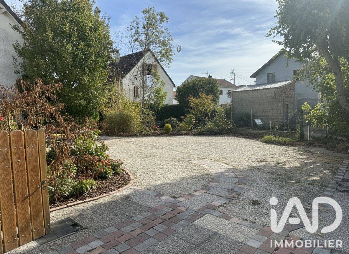 Maison 5 pièces 109 m² · à Saint-Clément · 109 m² · 200 000 €