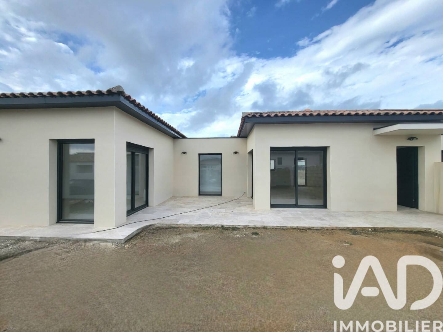 Maison 4 pièces 97 m² · à Saint-André-de-Roquelongue · 97 m² · 270 000 €