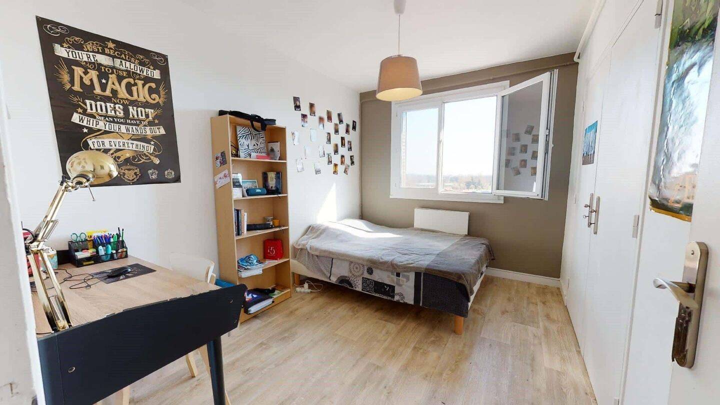 Appartement 1 pièce 15 m² · à Vénissieux · 15 m² · 544 €