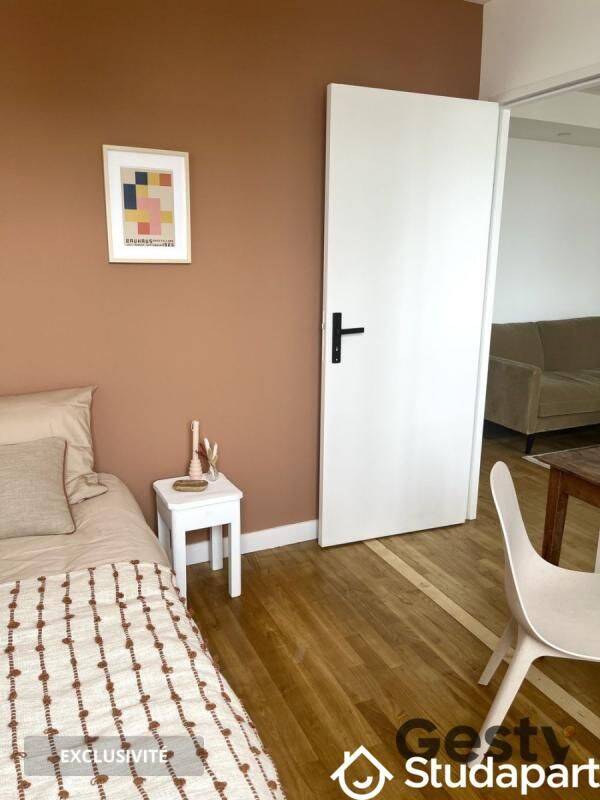 1 pièce 32 m² · à Saint-Jacques-de-la-Lande · 32 m² · 450 €