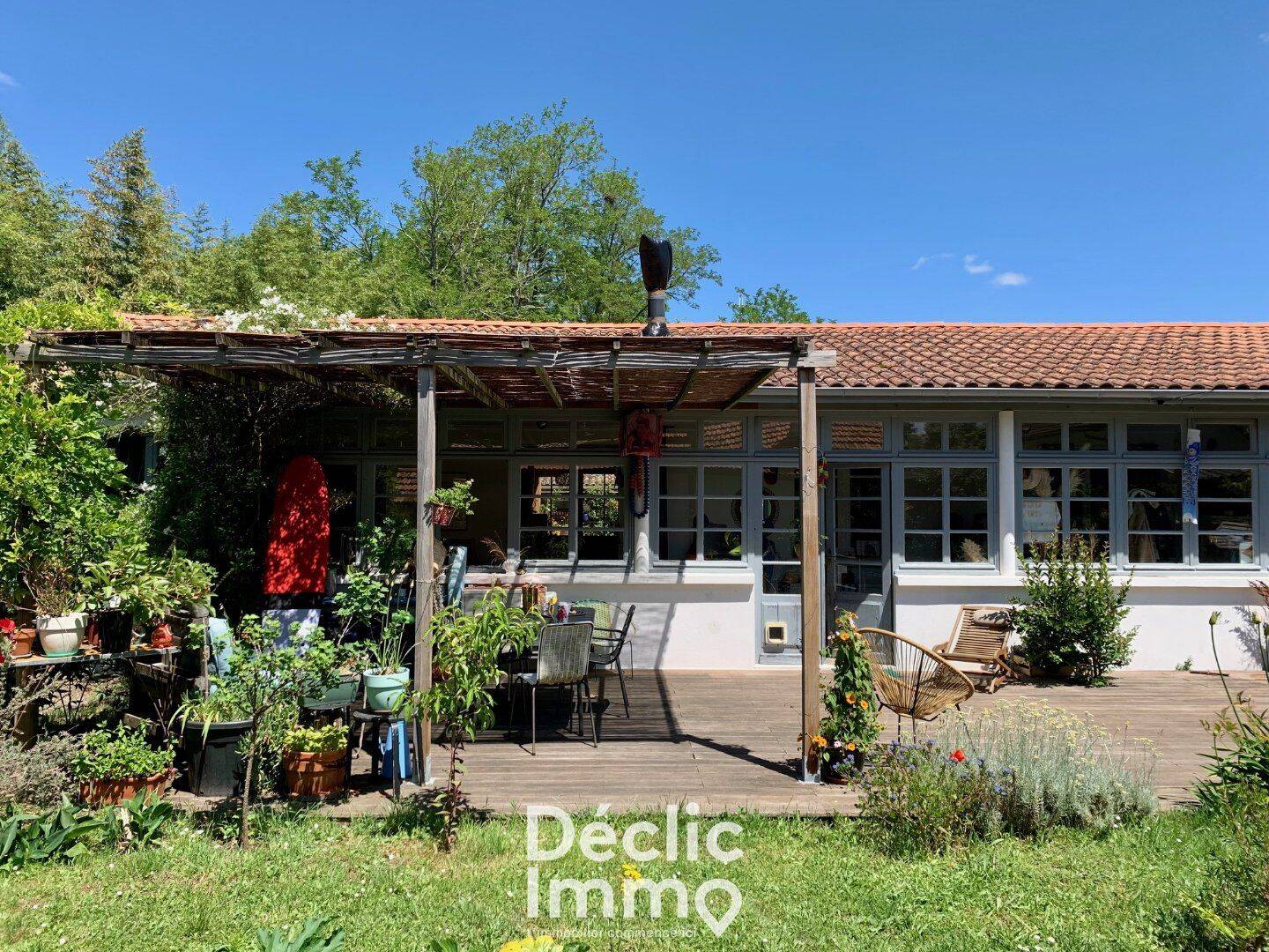 Maison 6 pièces 150 m² · à Arès · 150 m² · 1 950 €
