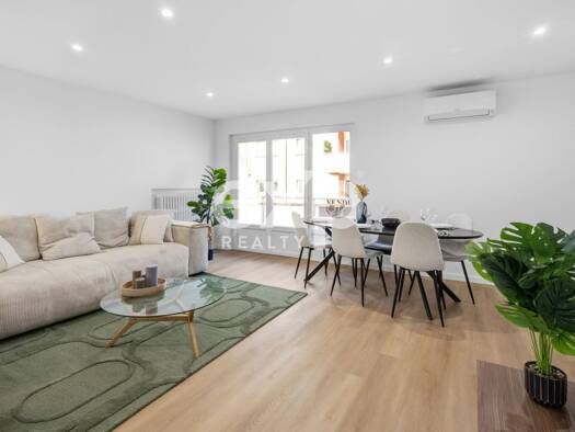 Appartement à vendre 450 000 € 4 pièces 3 chambres 72,3 m² Étage 2/5 Les Bouteillers Sainte-Maxime 83120