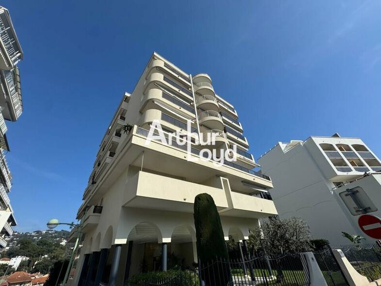 Espace bureau à vendre 535 800 € 140 m² de bureaux Aubanel Le Cannet 06110